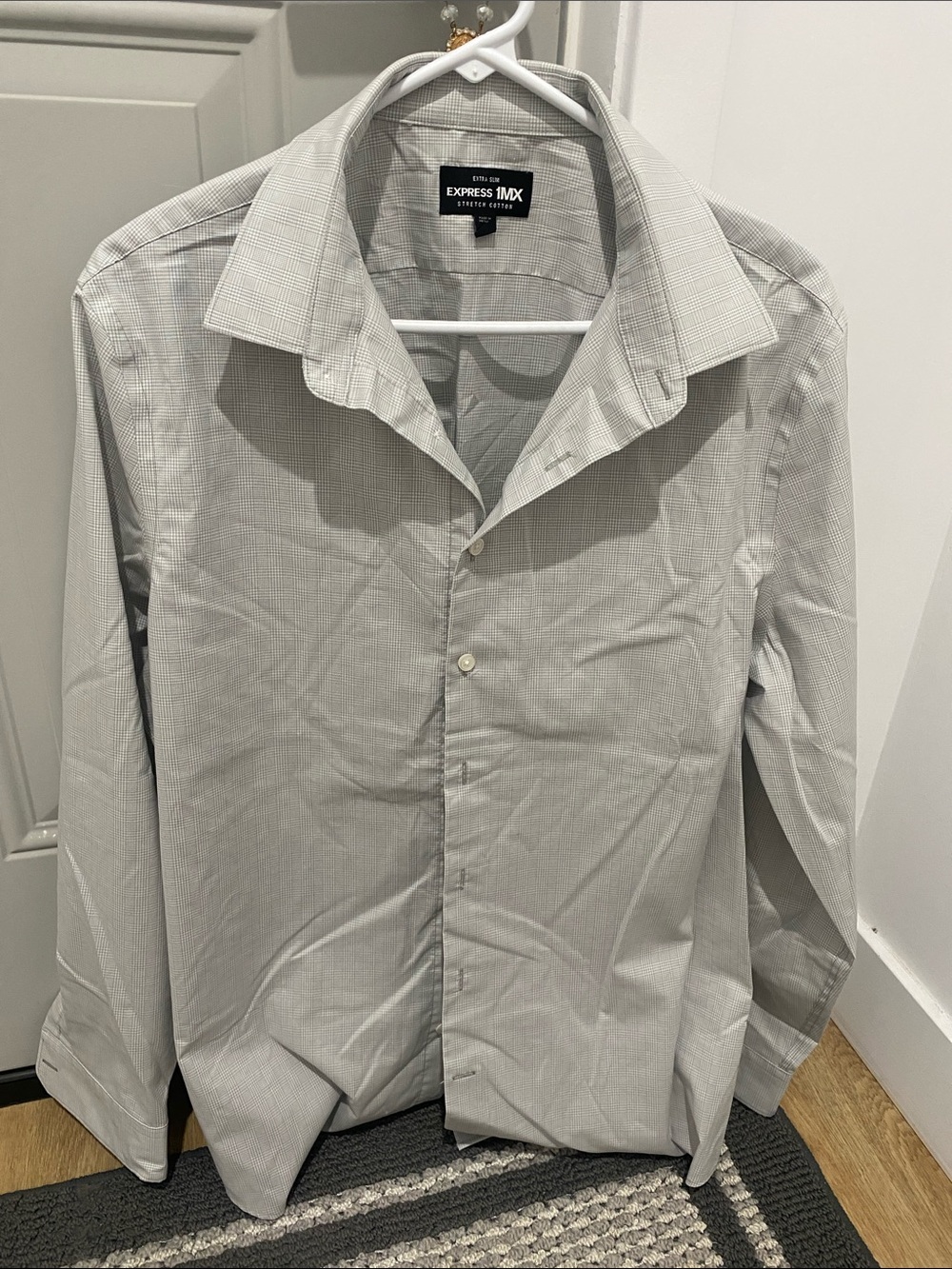Express Men’s Light Gray Micro-Check Dress Shirt